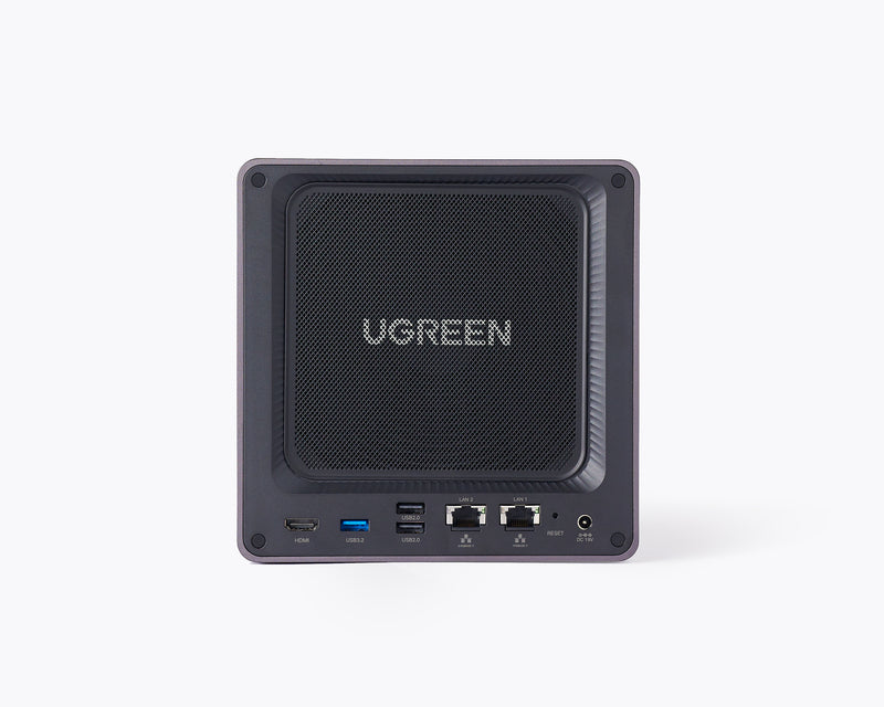 UGREEN 4ベイNAS には磁気メッシュダストカバーを装備しており、ほこりやペットの毛を効果的にブロックし、取り付け・取り外しも簡単です。